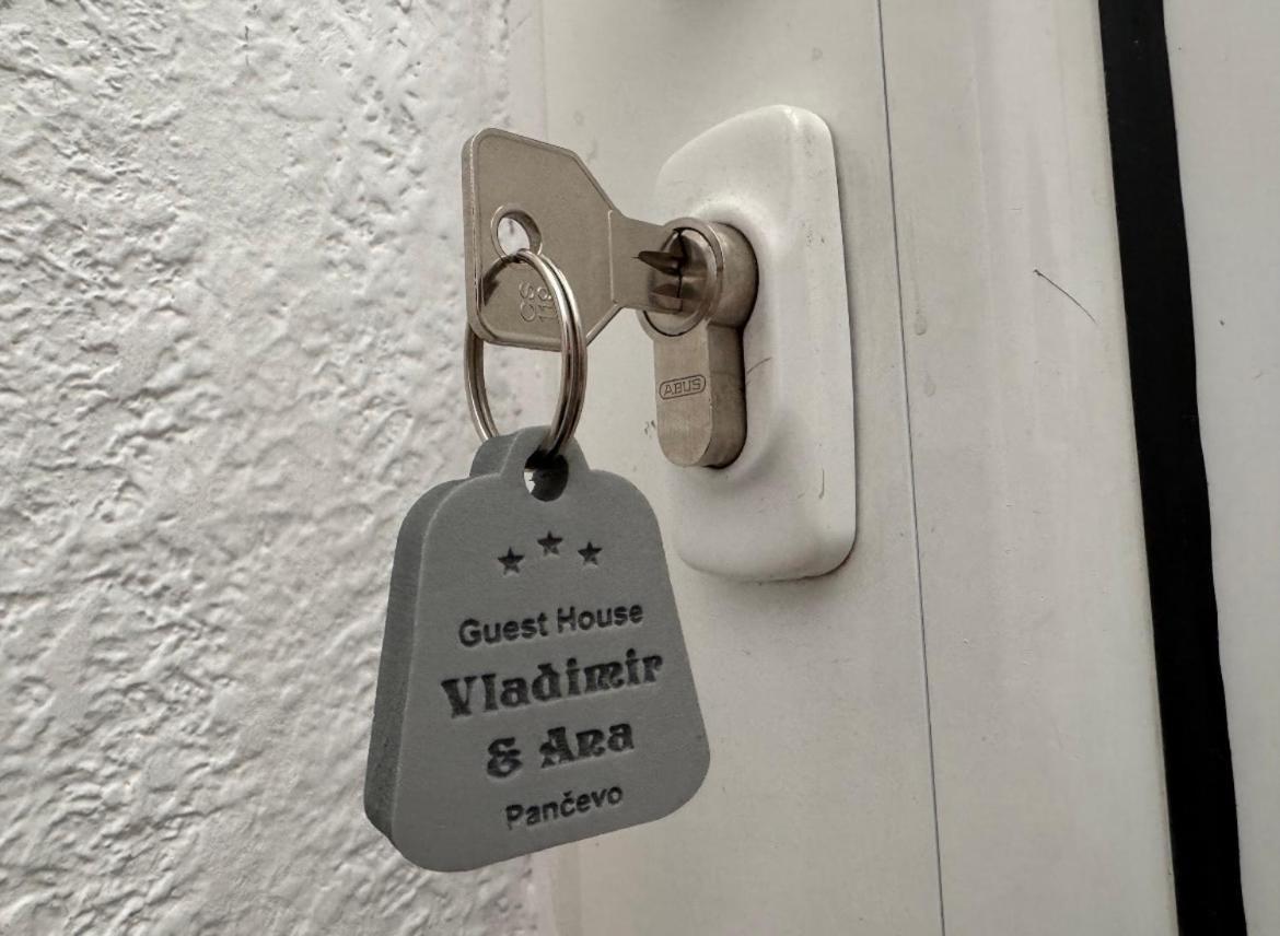 Guesthouse Vladimir & Ana Pančevo Exteriör bild